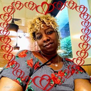 Meet your Posher, Sharon